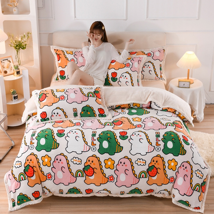 91家纺网 家纺一手货源 找家纺 迷仙巢 2022新款牛奶绒拼北极绒贝贝绒包边四件套 小恐龙