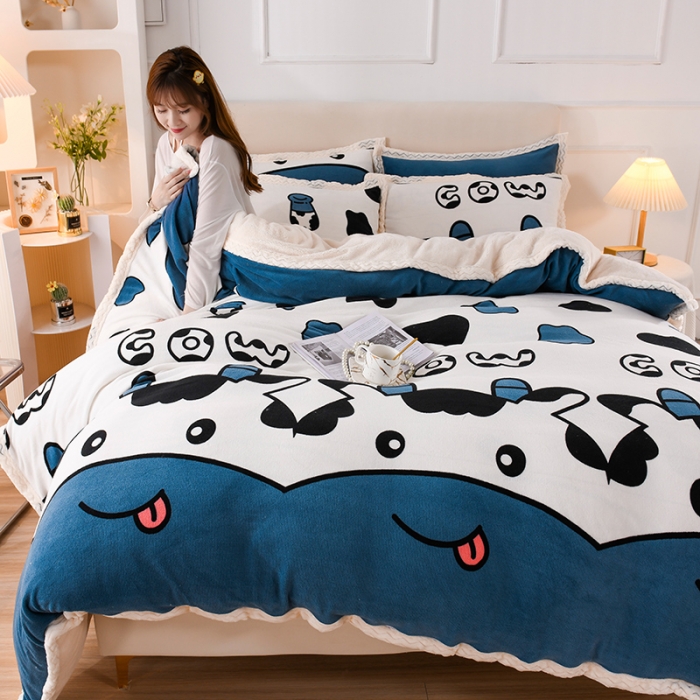 91家纺网 家纺一手货源 找家纺 迷仙巢 2022新款牛奶绒拼北极绒贝贝绒包边四件套 小奶牛