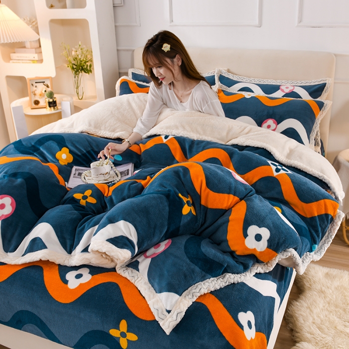 91家纺网 家纺一手货源 找家纺 迷仙巢 2022新款牛奶绒拼北极绒贝贝绒包边四件套 心动