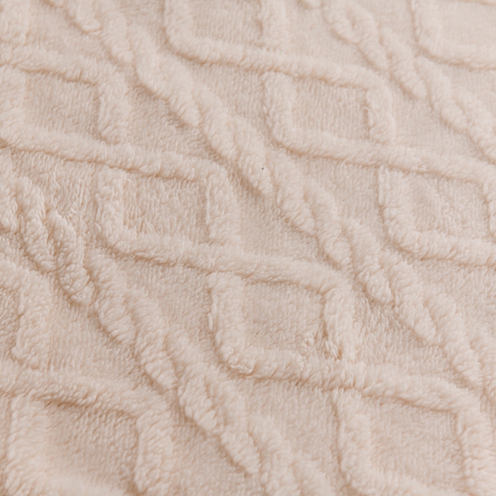 91家纺网 家纺一手货源 找家纺 迷仙巢 2022新款塔夫绒多功能盖毯 米白色