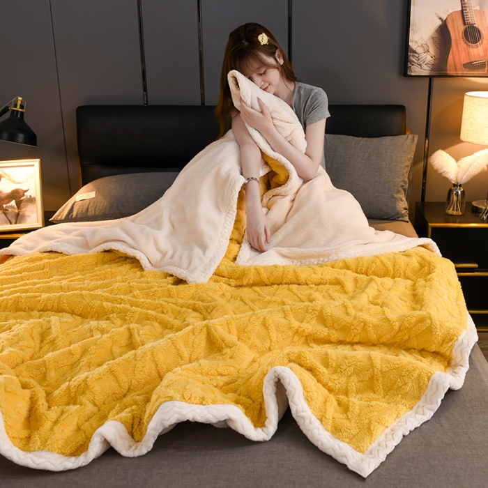 91家纺网 家纺一手货源 找家纺 迷仙巢 2022新款塔夫绒多功能盖毯 柠檬黄