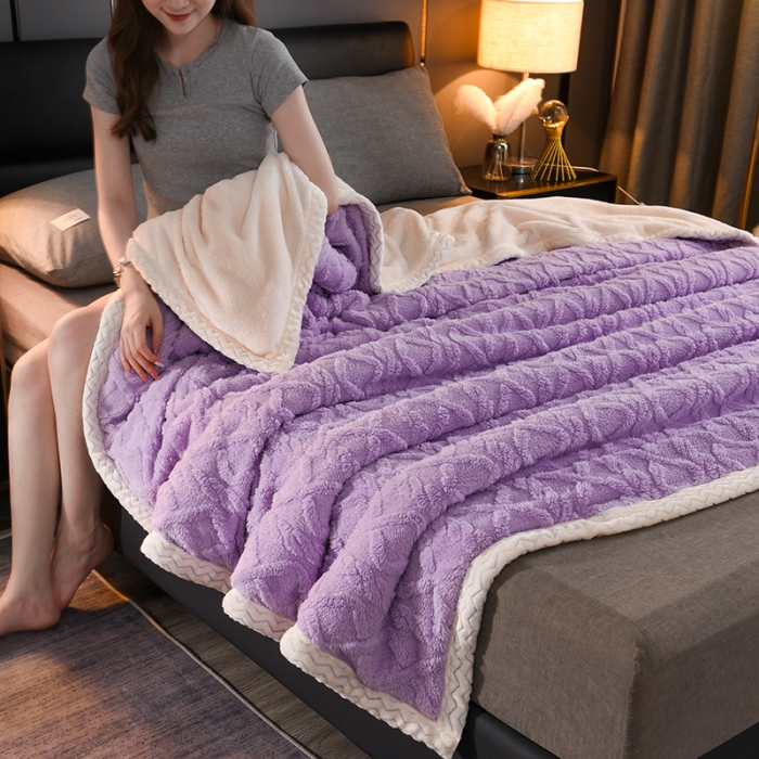 91家纺网 家纺一手货源 找家纺 迷仙巢 2022新款塔夫绒多功能盖毯 香芋紫