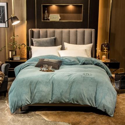 91家纺网 家纺一手货源 找家纺 （总）丽美人 2022新款加厚保暖纯色简约牛奶绒系列单品被套