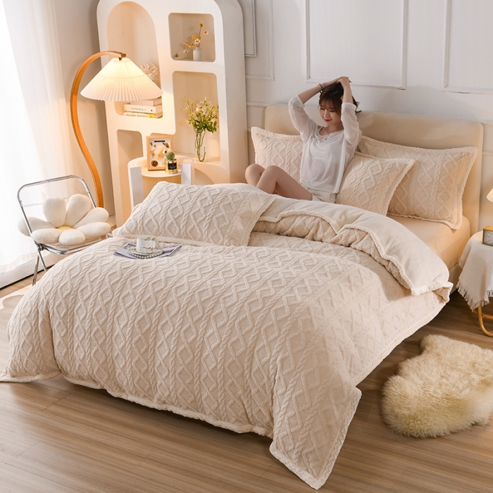 91家纺网 家纺一手货源 找家纺 迷仙巢 2022新款塔夫绒拼北极绒贝贝绒包边四件套 米白色