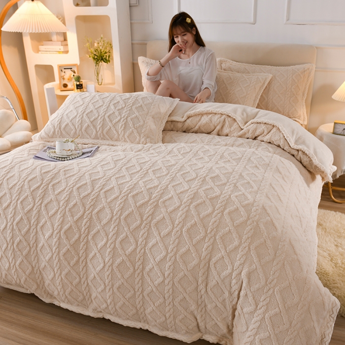 91家纺网 家纺一手货源 找家纺 迷仙巢 2022新款塔夫绒拼北极绒贝贝绒包边四件套 米白色