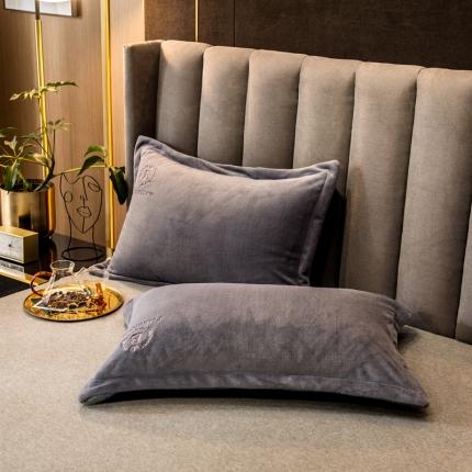 91家纺网 家纺一手货源 找家纺 （总）丽美人 2022新款加厚保暖纯色简约牛奶绒系列单品枕套