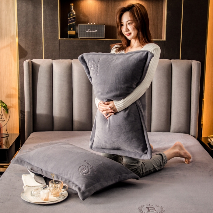 91家纺网 家纺一手货源 找家纺 丽美人 2022新款加厚保暖纯色简约牛奶绒系列单品枕套 摩登灰一只