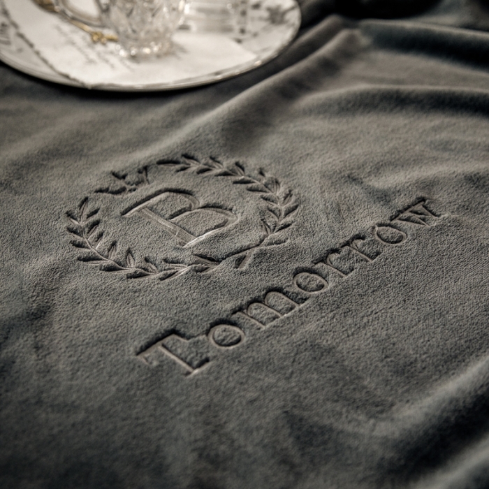 91家纺网 家纺一手货源 找家纺 丽美人 2022新款加厚保暖纯色简约牛奶绒系列单品枕套 英伦灰一只