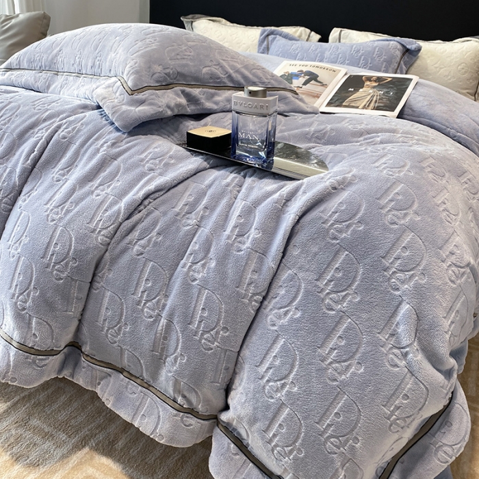 91家纺网 家纺一手货源 找家纺 优悦 2025新款加厚双面牛奶绒提花四件套 挪威-蓝