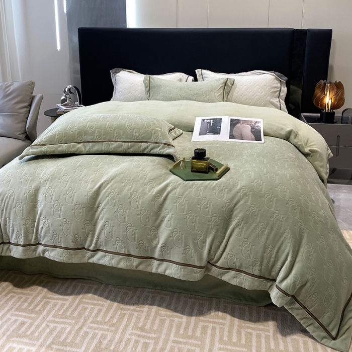 91家纺网 家纺一手货源 找家纺 优悦 2025新款加厚双面牛奶绒提花四件套 挪威-绿