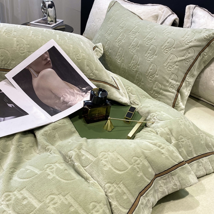 91家纺网 家纺一手货源 找家纺 优悦 2025新款加厚双面牛奶绒提花四件套 挪威-绿