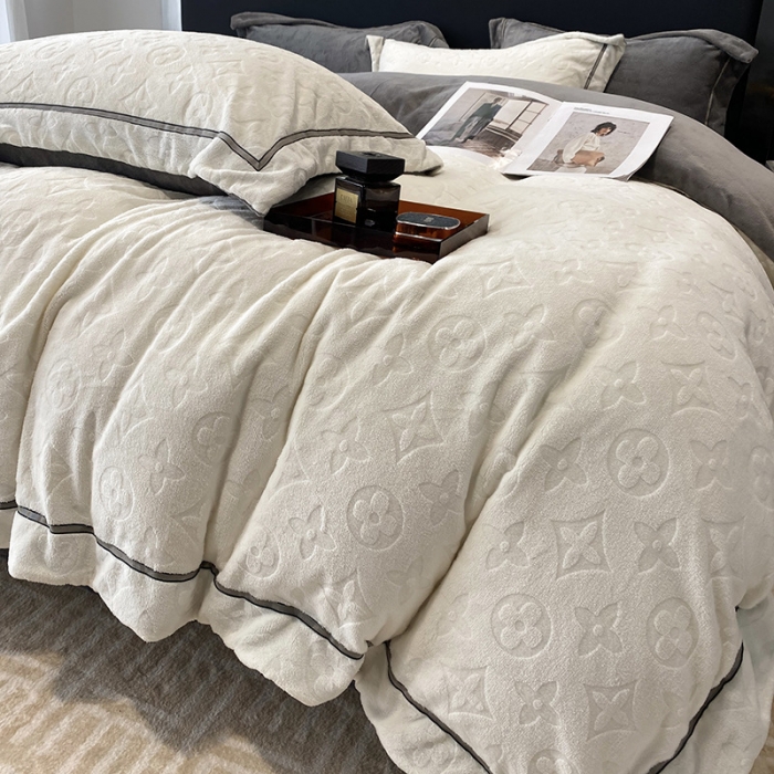 91家纺网 家纺一手货源 找家纺 优悦 2025新款加厚双面牛奶绒提花四件套 威廉-白+灰