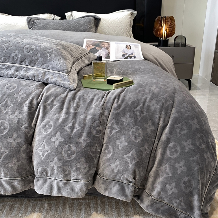 91家纺网 家纺一手货源 找家纺 优悦 2025新款加厚双面牛奶绒提花四件套 威廉-灰