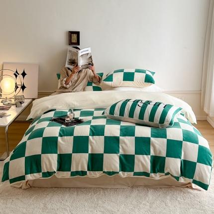 91家纺网 家纺一手货源 找家纺 圆岛家纺 2022新款230克高克重牛奶绒保暖四件套 棋盘绿格