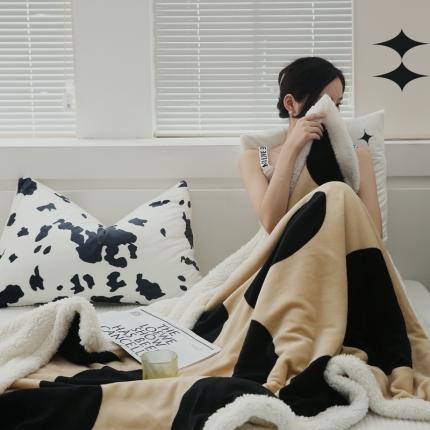 圆岛家纺 2022秋冬新品牛奶绒羊羔绒毛毯 波点咖