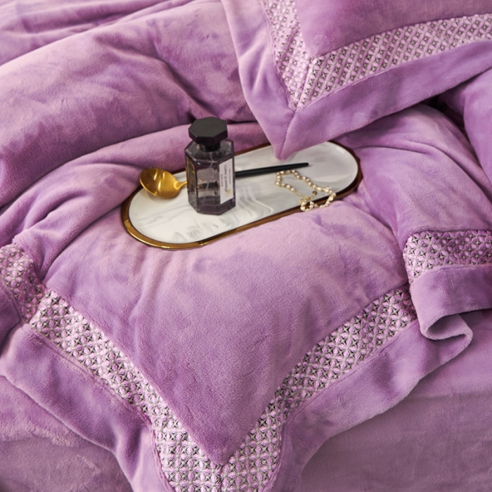 91家纺网 家纺一手货源 找家纺 总榻尚 22款牛奶婴儿绒公主长兔绒刺绣贴边四件套