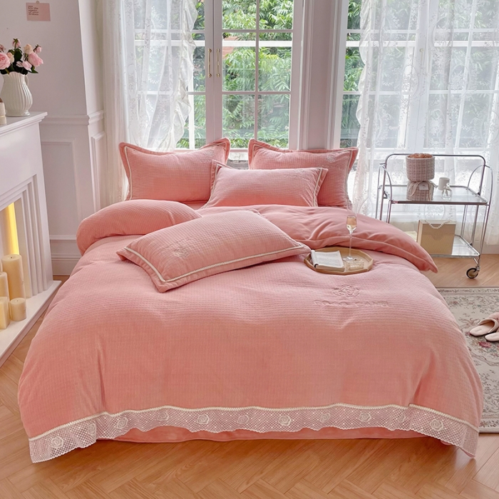 91家纺网 家纺一手货源 找家纺 （总）安妮 2022新款高克重牛奶绒-COCO小姐