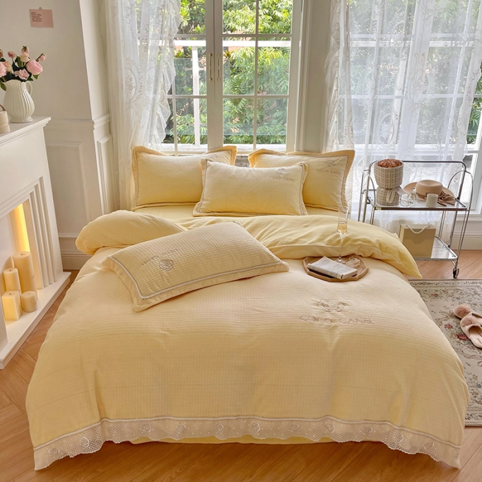 91家纺网 家纺一手货源 找家纺 安妮 2022新款高克重牛奶绒-COCO小姐 黄