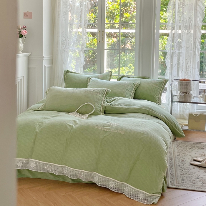 91家纺网 家纺一手货源 找家纺 安妮 2022新款高克重牛奶绒-COCO小姐 绿