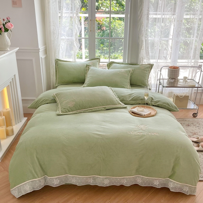 91家纺网 家纺一手货源 找家纺 安妮 2022新款高克重牛奶绒-COCO小姐 绿