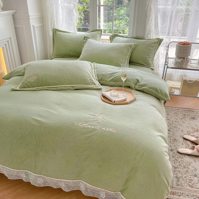 91家纺网 家纺一手货源 找家纺 安妮 2022新款高克重牛奶绒-COCO小姐 绿