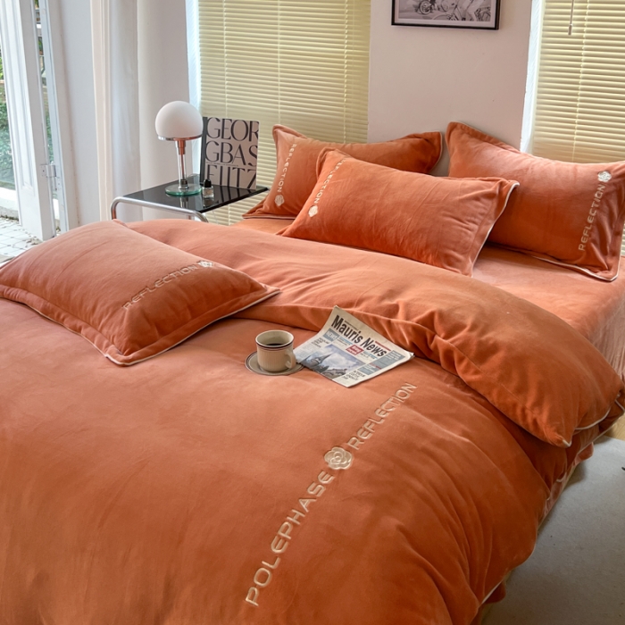 91家纺网 家纺一手货源 找家纺 安妮 2022新款高克重牛奶绒刺绣嵌绳四件套-罗缦 阳光橙