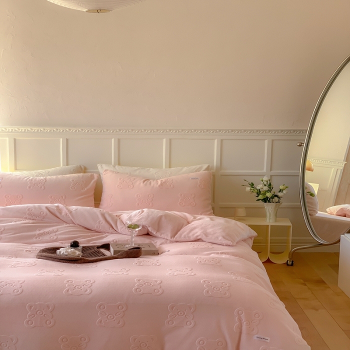 91家纺网 家纺一手货源 找家纺 （总）洋铭区 2022新款牛奶绒四件套小熊软糖