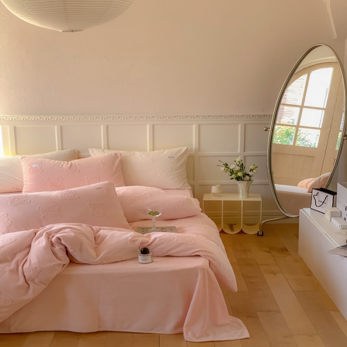 91家纺网 家纺一手货源 找家纺 （总）洋铭区 2022新款牛奶绒四件套小熊软糖