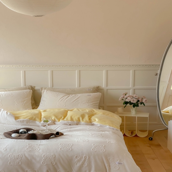 91家纺网 家纺一手货源 找家纺 洋铭区 2022新款牛奶绒四件套小熊软糖 小熊软糖奶白色