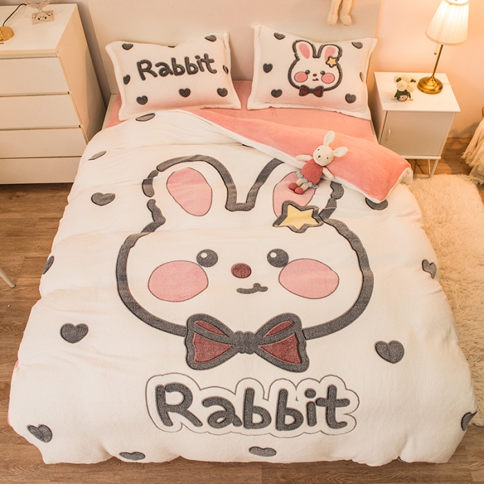 91家纺网 家纺一手货源 找家纺 懒猫 2022新品大版雪花绒活性印花四件套 爱心兔