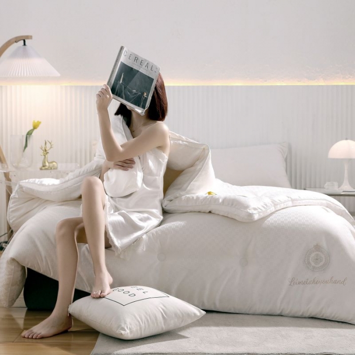 91家纺网 家纺一手货源 找家纺 (总) 伊被源 2022新款亲肤磨毛提花冬被被子被芯-四叶草