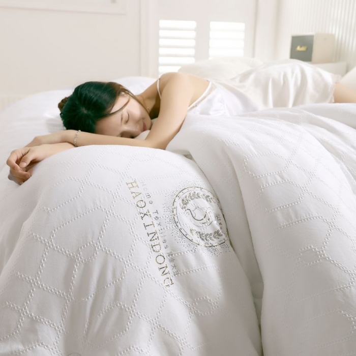 91家纺网 家纺一手货源 找家纺 （总）伊被源 2022新款磨毛提花抗菌冬被被子被芯-动情