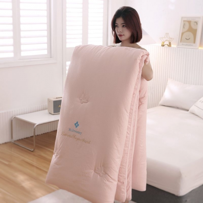 91家纺网 家纺一手货源 找家纺 伊被源 2022新款抗菌立体冬被春秋被被芯被子-华夫泡 粉色