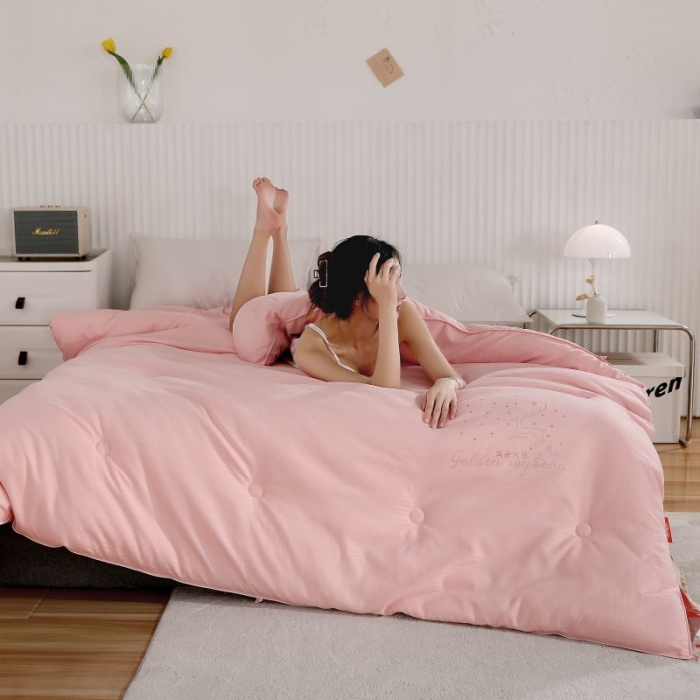 91家纺网 家纺一手货源 找家纺 伊被源2022新款抗菌大豆被冬被春秋被被芯被子-雪山麋鹿玉色