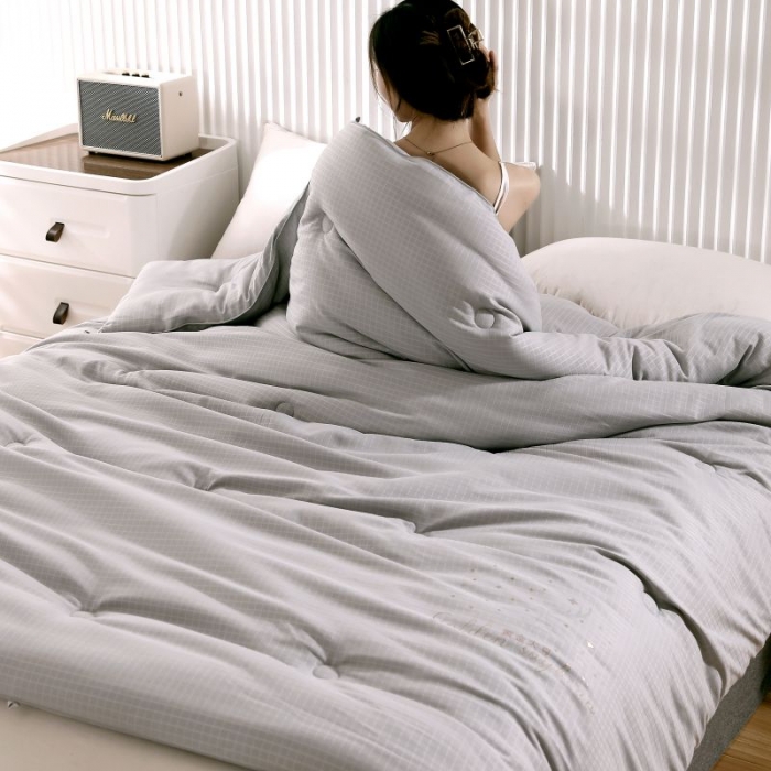 91家纺网 家纺一手货源 找家纺 伊被源2022新款抗菌大豆被冬被春秋被被芯被子-雪山麋鹿灰色
