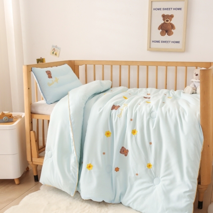 91家纺网 家纺一手货源 找家纺 （总）A类水洗棉磨毛绣花幼儿园冬被大豆儿童春秋被芯宝宝午睡被