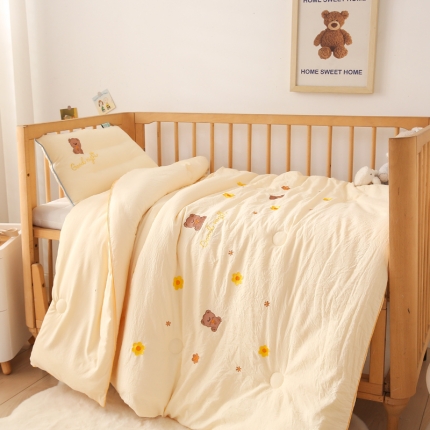91家纺网 家纺一手货源 找家纺 （总）A类水洗棉磨毛绣花幼儿园冬被大豆儿童春秋被芯宝宝午睡被