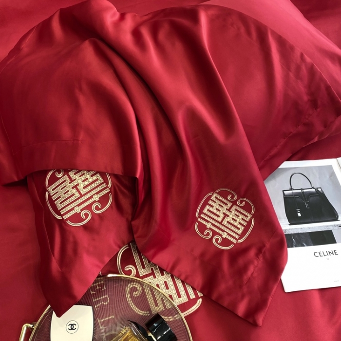 91家纺网 家纺一手货源 找家纺 优悦 2022新款超柔亲肤磨毛刺绣款婚庆四件套 情意绵绵