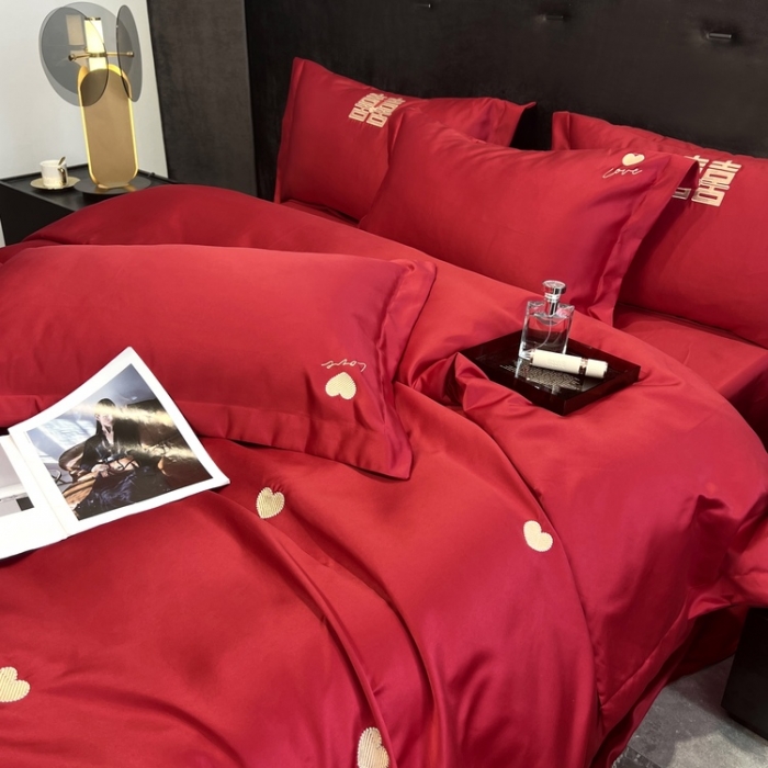 91家纺网 家纺一手货源 找家纺 优悦 2022新款超柔亲肤磨毛刺绣款婚庆四件套 心心相印