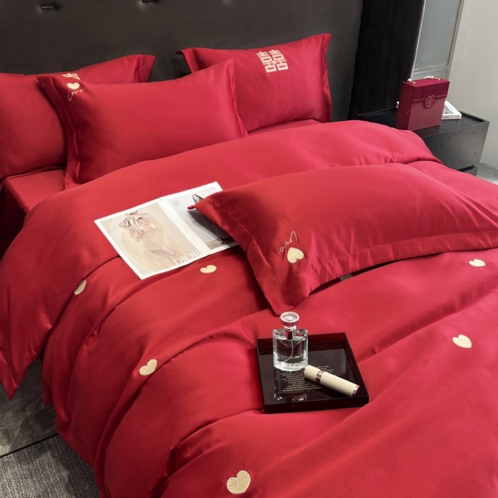 91家纺网 家纺一手货源 找家纺 优悦 2022新款超柔亲肤磨毛刺绣款婚庆四件套 心心相印