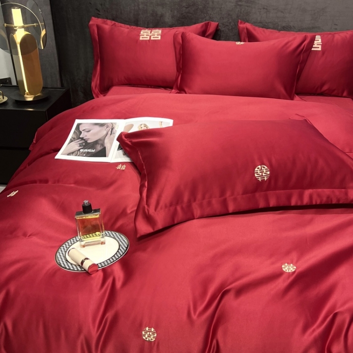 91家纺网 家纺一手货源 找家纺 优悦 2022新款超柔亲肤磨毛刺绣款婚庆四件套 一见钟情