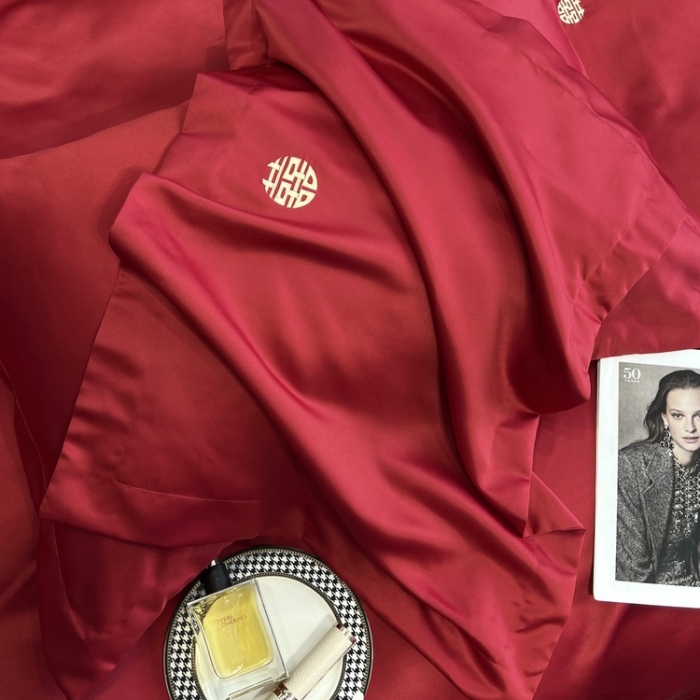 91家纺网 家纺一手货源 找家纺 优悦 2022新款超柔亲肤磨毛刺绣款婚庆四件套 一见钟情