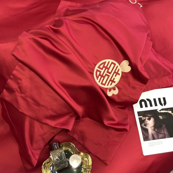 91家纺网 家纺一手货源 找家纺 优悦 2022新款超柔亲肤磨毛刺绣款婚庆四件套 挚爱一生