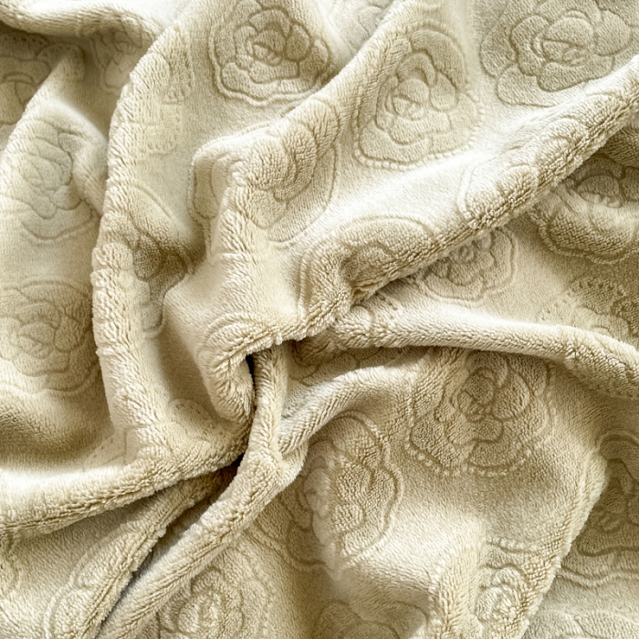 91家纺网 家纺一手货源 找家纺 怡家居2022新款雕花绒高克重牛奶绒四件套 温莎-茶青