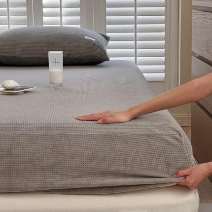 91家纺网 家纺一手货源 找家纺 （总）时光里 2022新款全消光230克华夫格绒牛奶绒单床笠