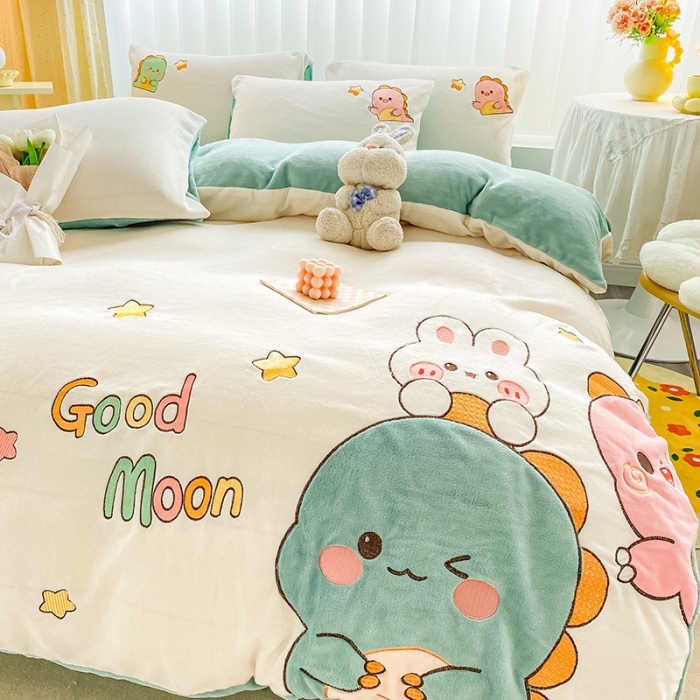 91家纺网 家纺一手货源 找家纺 涵宸2022新款加厚牛奶绒贴布绣系列四件套 牛奶绒-冠龙