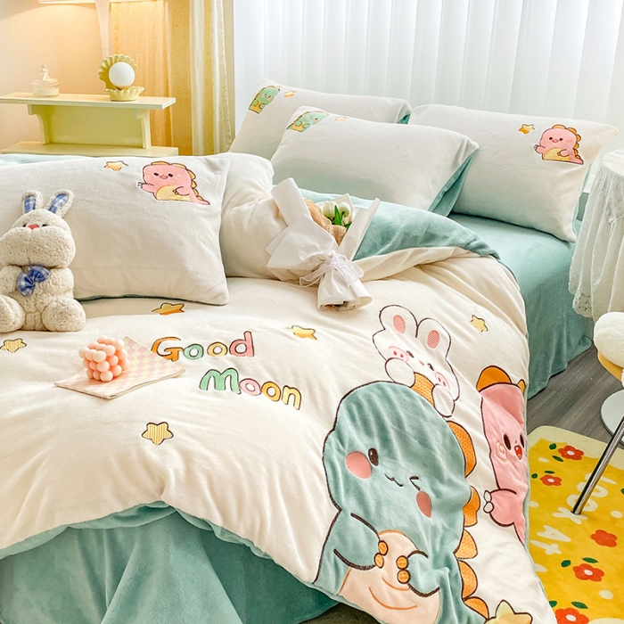 91家纺网 家纺一手货源 找家纺 涵宸2022新款加厚牛奶绒贴布绣系列四件套 牛奶绒-冠龙