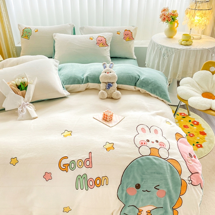 91家纺网 家纺一手货源 找家纺 涵宸2022新款加厚牛奶绒贴布绣系列四件套 牛奶绒-冠龙