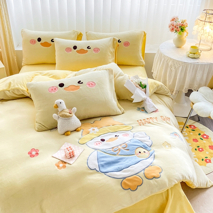 91家纺网 家纺一手货源 找家纺 涵宸2022新款加厚牛奶绒贴布绣系列四件套 牛奶绒-黄呀