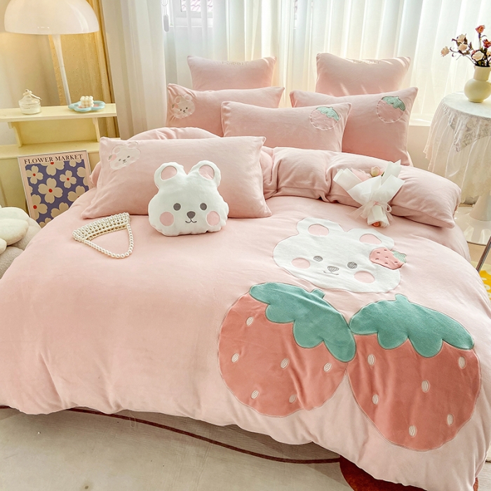 91家纺网 家纺一手货源 找家纺 涵宸2022新款加厚牛奶绒贴布绣系列四件套 牛奶绒-可爱兔